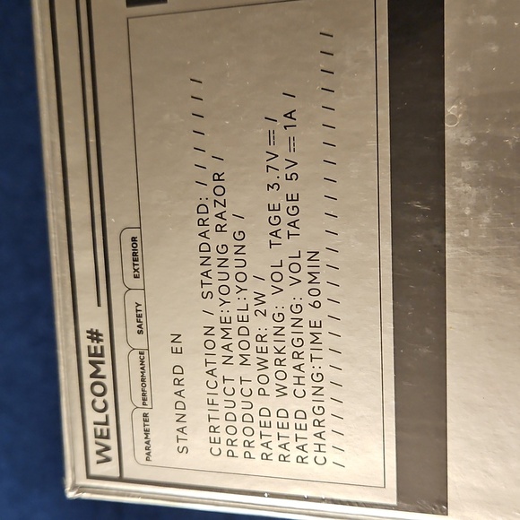 Young Razor - Picture 2 of 2